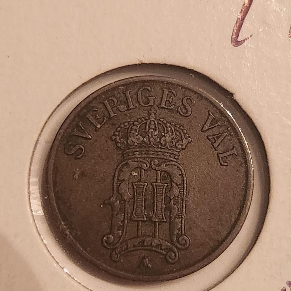 Palace Brown Collectibles
